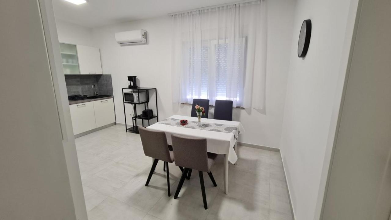 Apartman Magnolija Fiume Esterno foto